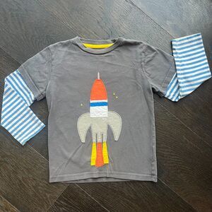 Boden Rocket Applique Shirt, size 5-6 yrs